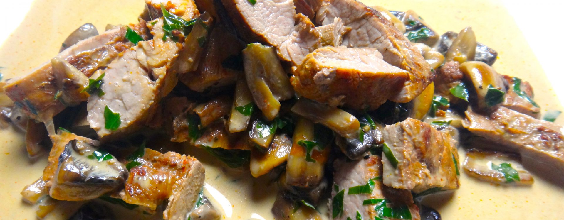 schweinepfanne mit champignons und cognacsauce